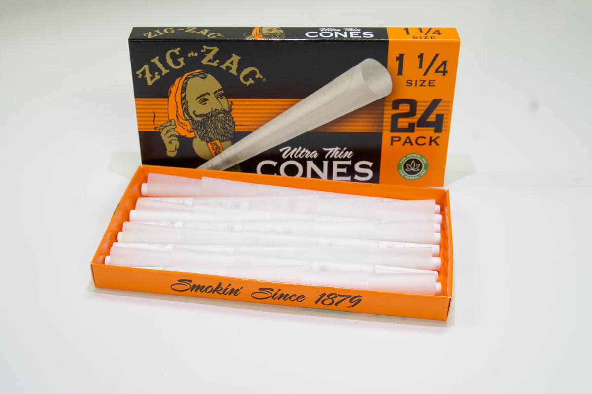 Zig-Zag Ultra Thin Cones 1¼ Size – 24 Pack